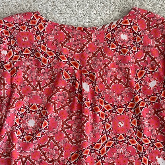 Talbots Split Neck Geometric Print Long Sleeve Blouse Coral/Pink MP Lightweight - Picture 8 of 12